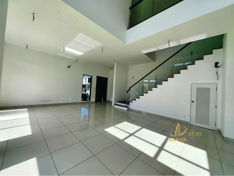 Semi-Detached House for Sale in Setia Alam (Selangor) - Jennie Chew - Living Room - PropertyGuru.com.my