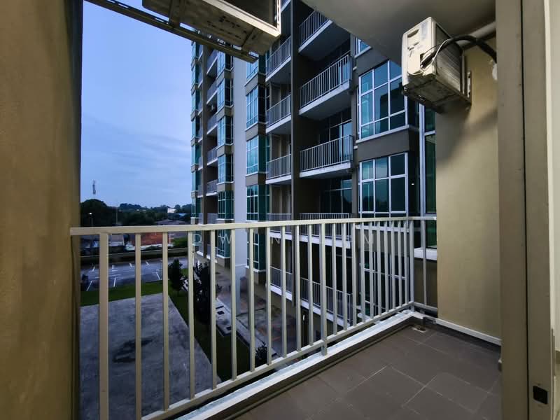 Pangsapuri untuk Disewa di Seri Molek Perdana - Edwin Lim - Balcony - PropertyGuru.com.my