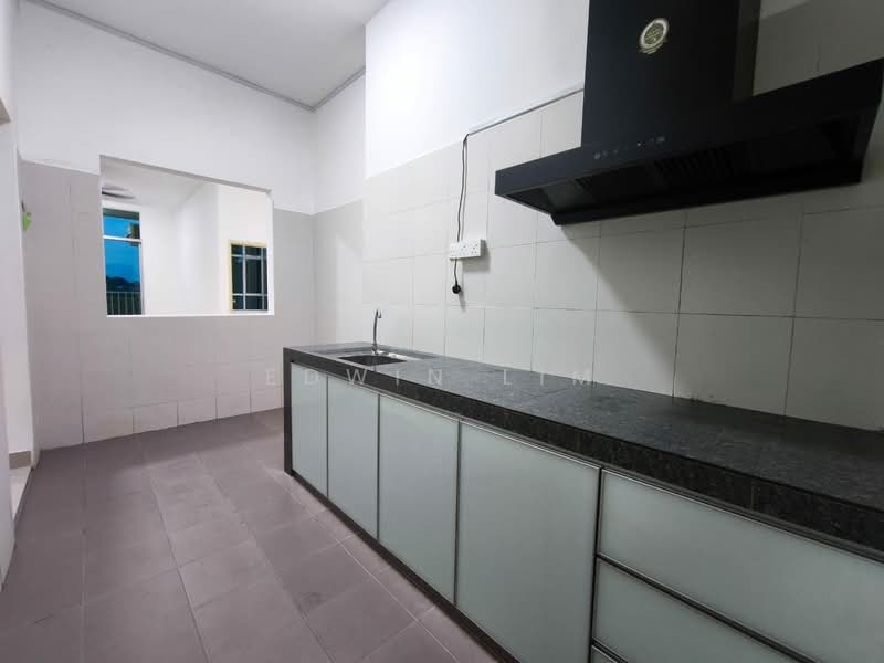 Pangsapuri untuk Disewa di Seri Molek Perdana - Edwin Lim - Kitchen - PropertyGuru.com.my