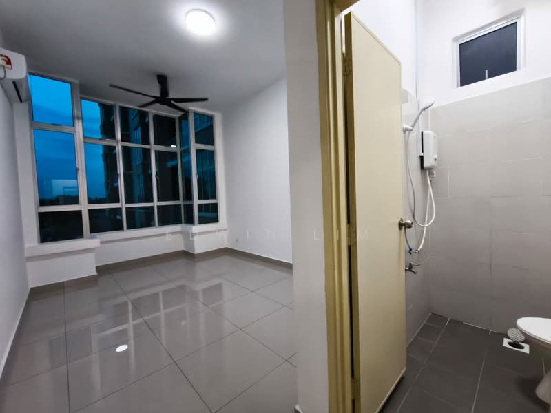 Pangsapuri untuk Disewa di Seri Molek Perdana - Edwin Lim - Living Room - PropertyGuru.com.my