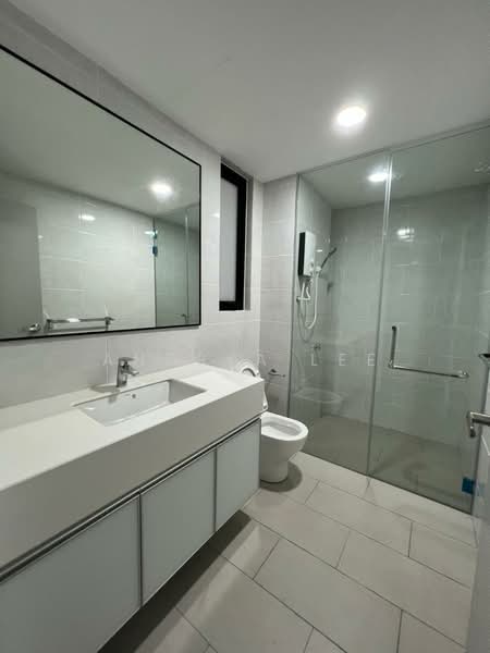 Condominium for Sale at Vertu Resort - Andrea Lee - Bathroom - PropertyGuru.com.my