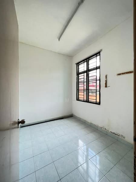 Rumah Teres 2 Tingkat untuk Disewa di Taman Bukit Tiram (Ulu Tiram) - Kim . - Interior - PropertyGuru.com.my