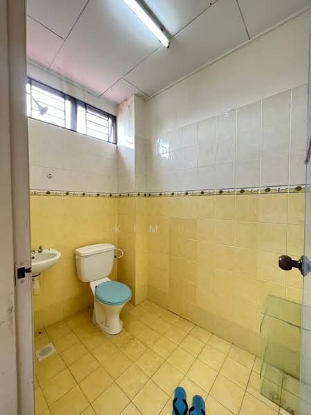 Rumah Teres 2 Tingkat untuk Disewa di Ulu Tiram (Johor) - Kim . - Bathroom - PropertyGuru.com.my