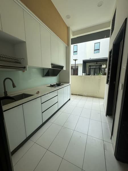 Rumah Teres untuk Disewa di Medini (Iskandar Puteri (Nusajaya)) - Joy Min - Kitchen - PropertyGuru.com.my