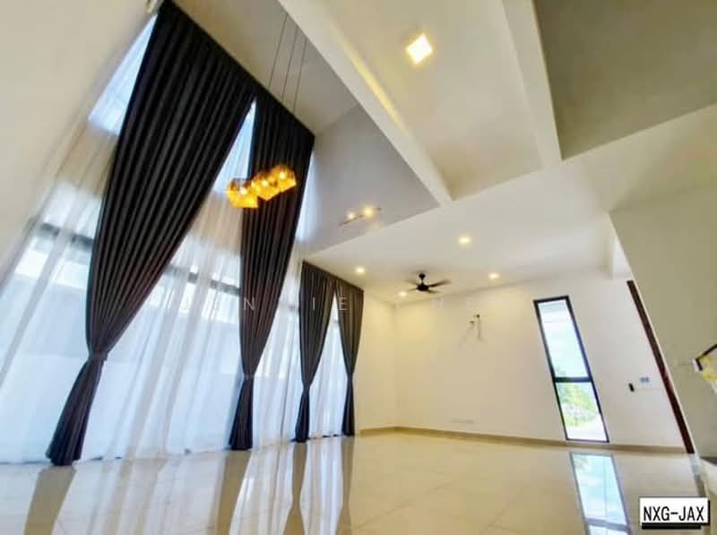 Rumah Berkembar untuk Dijual di Setia Alam (Selangor) - Jennie Chew - Living Room - PropertyGuru.com.my