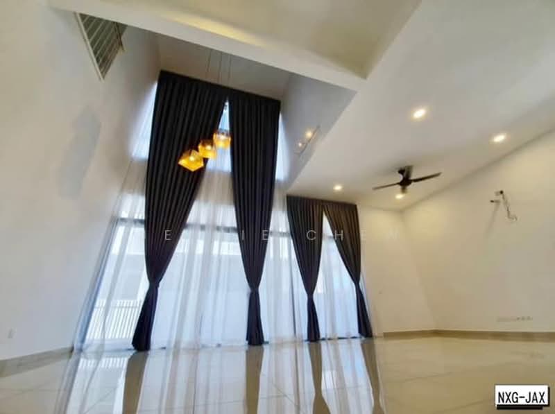 Rumah Berkembar untuk Dijual di Setia Alam (Selangor) - Jennie Chew - Living Room - PropertyGuru.com.my