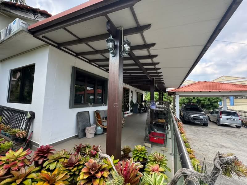 Rumah Banglo untuk Dijual di Kampung Paya Ikan (Bukit Baru) - Macy G - Exterior - PropertyGuru.com.my