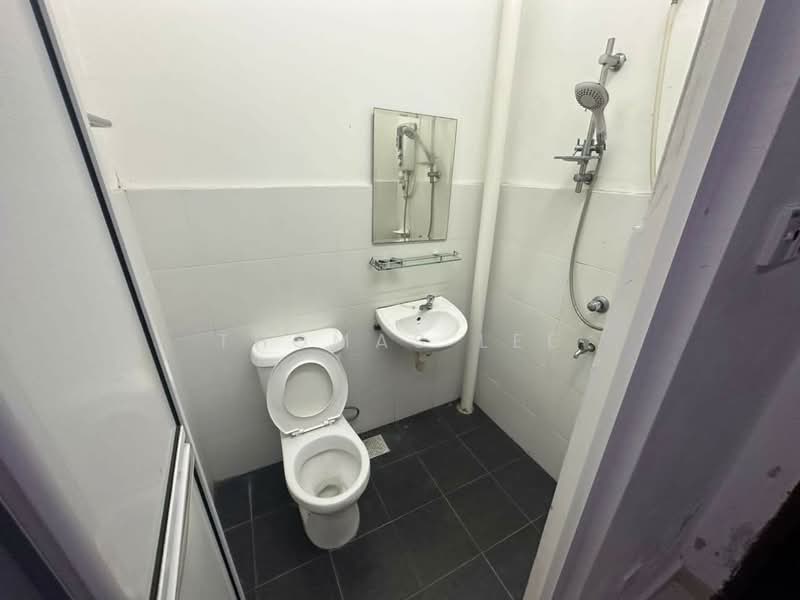 2-storey Terraced House for Sale in Taman Scientex Senai (Senai) - Thomas Lee - Bathroom - PropertyGuru.com.my