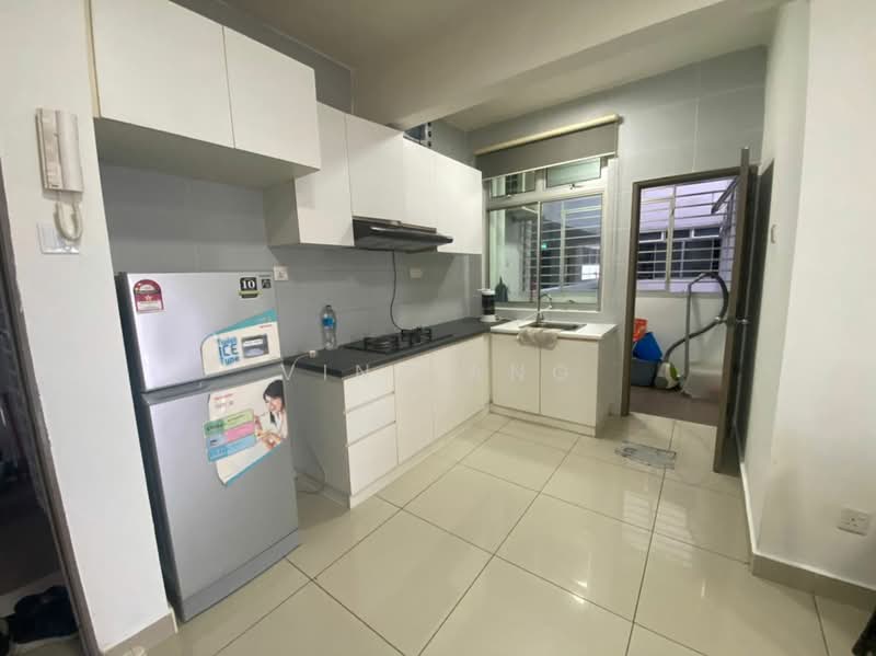 Servis Apartment untuk Disewa di Larkin Heights - Vinz Ang - Kitchen - PropertyGuru.com.my