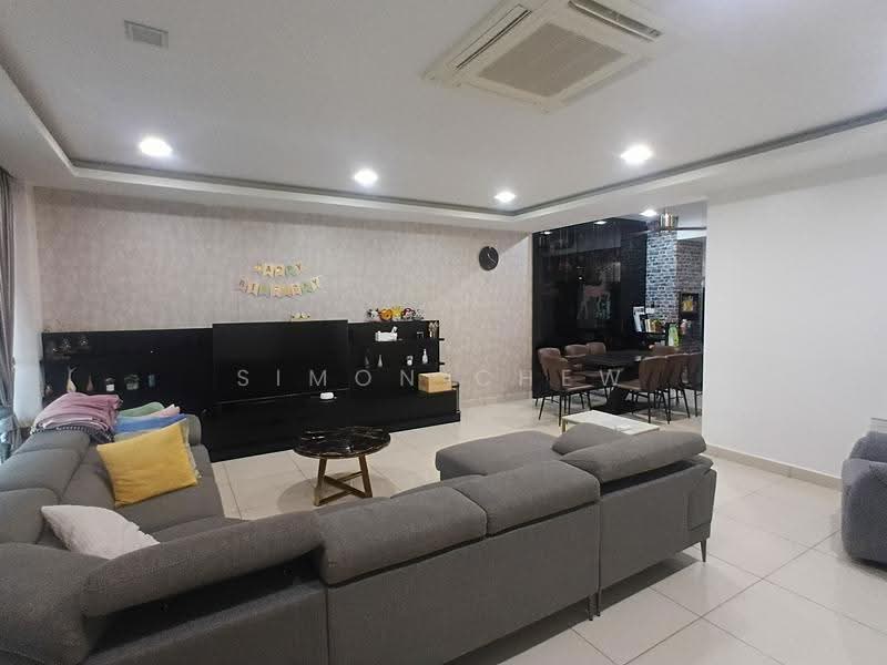 3-storey Terraced House for Sale in Bandar Nusa Rhu (Shah Alam) - Simon Chew - Living Room - PropertyGuru.com.my