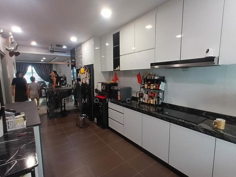 3-storey Terraced House for Sale in Bandar Nusa Rhu (Shah Alam) - Simon Chew - Kitchen - PropertyGuru.com.my