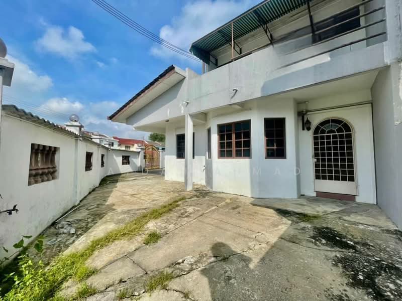 2-storey Terraced House for Sale in SS19 (Subang Jaya) - Zaidah Ahmad - Exterior - PropertyGuru.com.my