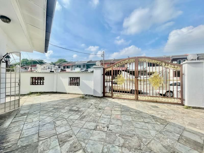 2-storey Terraced House for Sale in SS19 (Subang Jaya) - Zaidah Ahmad - Exterior - PropertyGuru.com.my