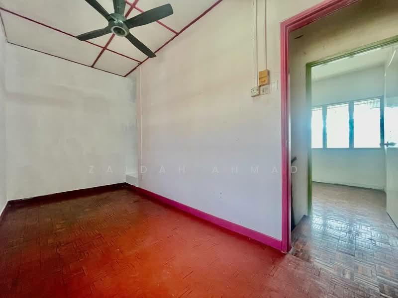 2-storey Terraced House for Sale in SS19 (Subang Jaya) - Zaidah Ahmad - Interior - PropertyGuru.com.my