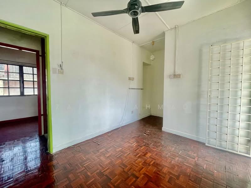 2-storey Terraced House for Sale in SS19 (Subang Jaya) - Zaidah Ahmad - Interior - PropertyGuru.com.my