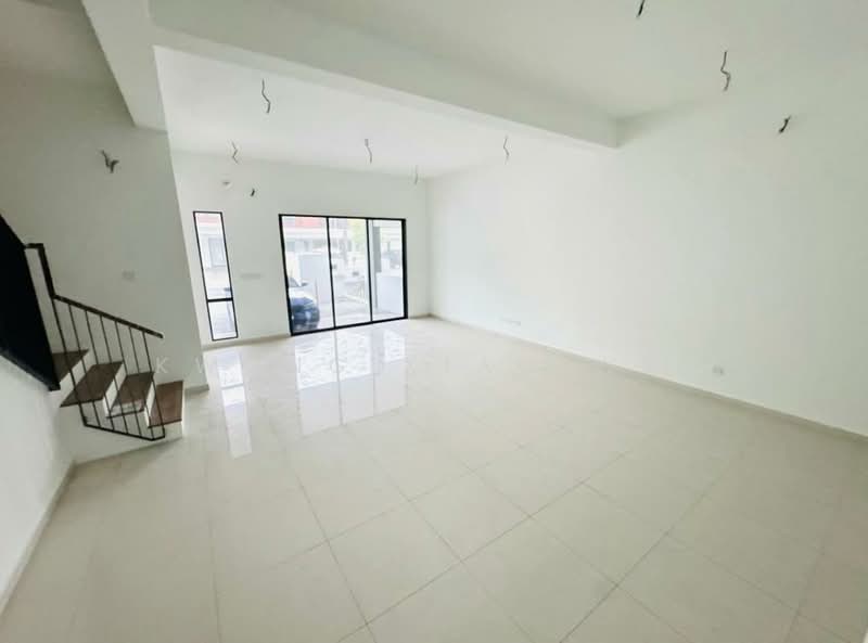 2-storey Terraced House for Sale in Bandar Gamuda Gardens (Rawang) - Kwong Xiao Wei - Living Room - PropertyGuru.com.my