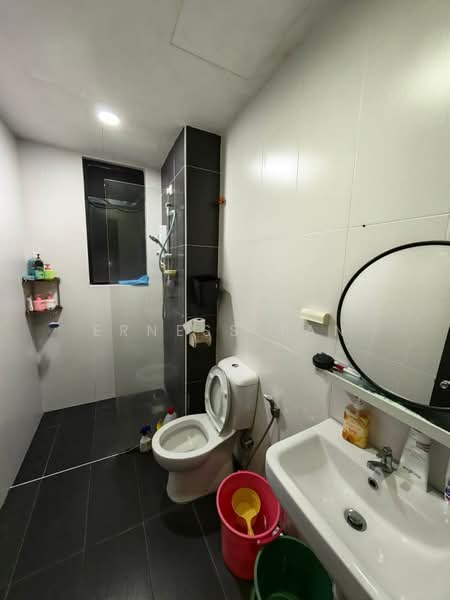 Service Residence for Sale at The Garden Residences - Erness Tan - Bathroom - PropertyGuru.com.my