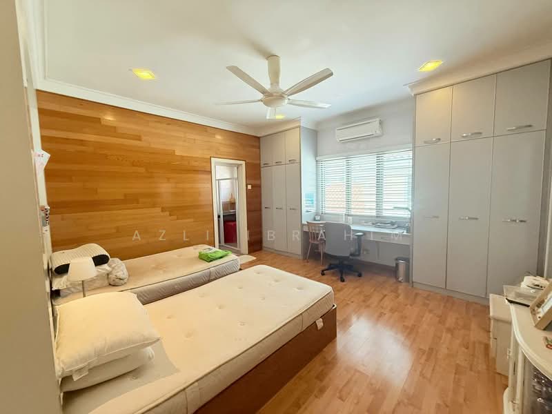 Bungalow for Sale in Taman Dagang (Ampang) - Azli Ibrahim - Bedroom - PropertyGuru.com.my