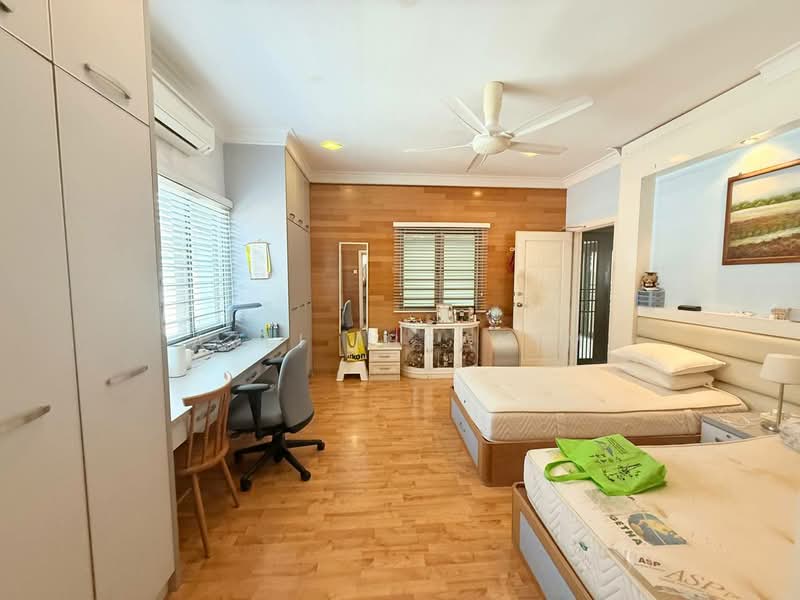 Bungalow for Sale in Taman Dagang (Ampang) - Azli Ibrahim - Bedroom - PropertyGuru.com.my