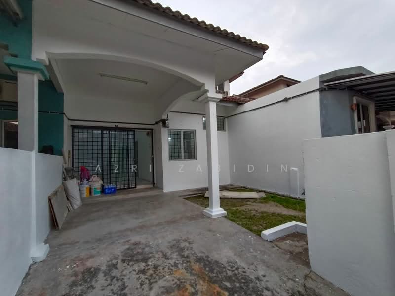Rumah Teres 1 Tingkat untuk Dijual di Bandar Puncak Alam (Puncak Alam) - Azri Zabidin - Exterior - PropertyGuru.com.my