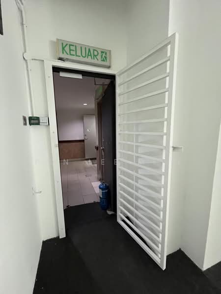 Kedai / Pejabat untuk Disewa di Taman Maluri (Cheras) - Pon Lee Miin - Entrance - PropertyGuru.com.my