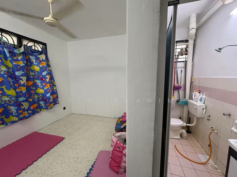 Apartment for Sale at Sri Melor (Mulberry Court) - Azli Ibrahim - Bathroom - PropertyGuru.com.my