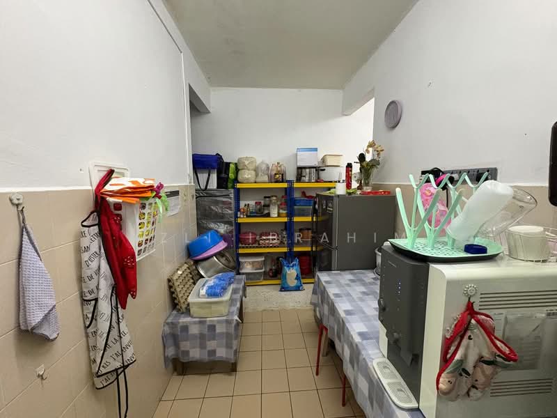 Apartment for Sale at Sri Melor (Mulberry Court) - Azli Ibrahim - Kitchen - PropertyGuru.com.my