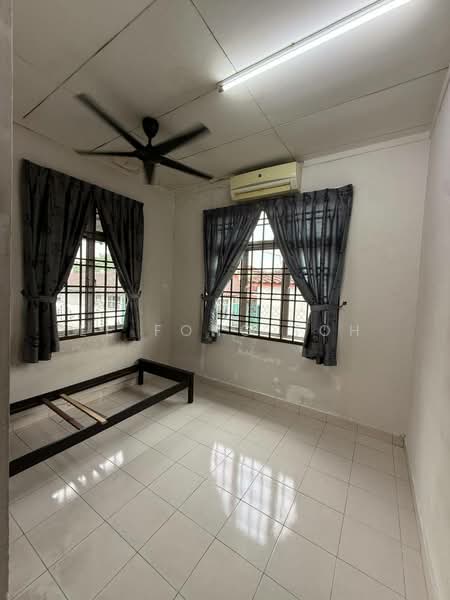 1-storey Terraced House for Sale in Bandar Uda Utama (Johor Bahru) - Ee Fong Toh - Bedroom - PropertyGuru.com.my