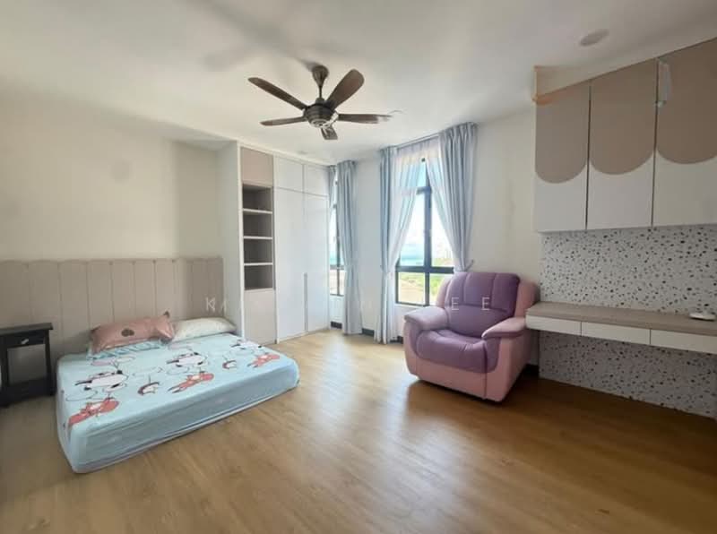 Bungalow for Rent in Batu Ferringhi (Penang) - Kelvin Lee - Bedroom - PropertyGuru.com.my