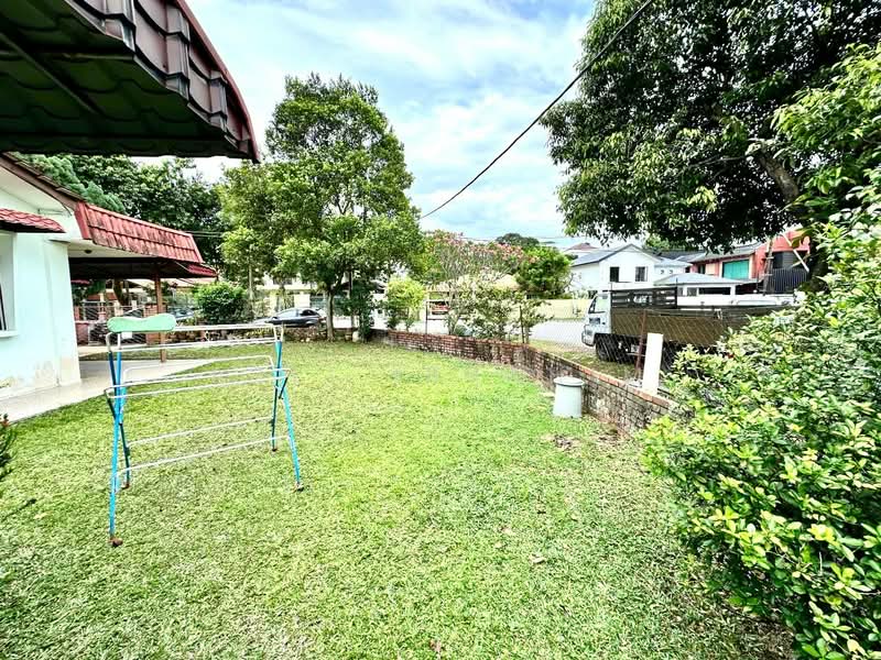 1-storey Terraced House for Sale in Seksyen 14 (Petaling Jaya) - Azli Ibrahim - Exterior - PropertyGuru.com.my