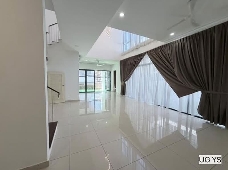 Semi-Detached House for Sale in Setia Alam (Selangor) - Jennie Chew - Living Room - PropertyGuru.com.my