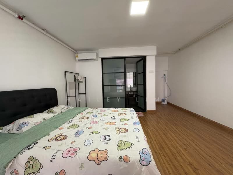 Servis Apartment untuk Disewa di SOHO @ Empire City - Hailey Lim - Bedroom - PropertyGuru.com.my
