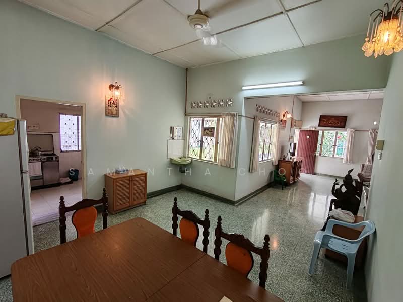 Rumah Banglo untuk Dijual di Seksyen 12 (Petaling Jaya) - Samantha Chooi - Kitchen - PropertyGuru.com.my