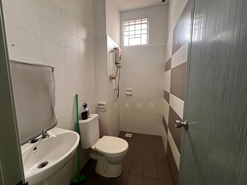 Rumah Teres 2 Tingkat untuk Dijual di Balik Pulau (Penang) - Li Fang - Bathroom - PropertyGuru.com.my