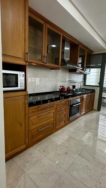 Kondominium untuk Dijual di The Capsquare Residences - Zarema Kulbuzheva - Kitchen - PropertyGuru.com.my
