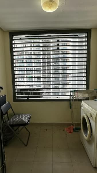 Kondominium untuk Dijual di The Capsquare Residences - Zarema Kulbuzheva - Balcony - PropertyGuru.com.my