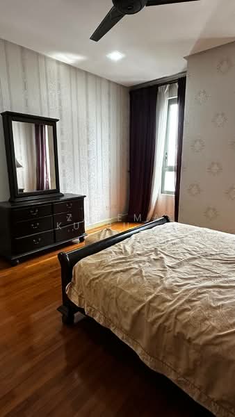 Kondominium untuk Dijual di The Capsquare Residences - Zarema Kulbuzheva - Bedroom - PropertyGuru.com.my