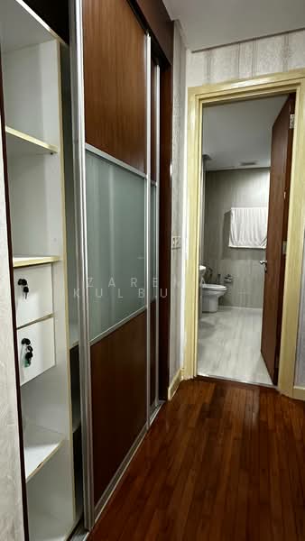 Kondominium untuk Dijual di The Capsquare Residences - Zarema Kulbuzheva - Bathroom - PropertyGuru.com.my