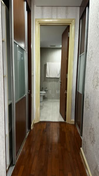 Kondominium untuk Dijual di The Capsquare Residences - Zarema Kulbuzheva - Corridor - PropertyGuru.com.my