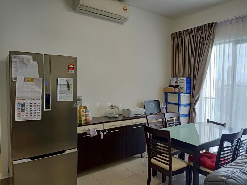 Kondominium untuk Dijual di Lakeville Residence - Avery Loh - Dining Room - PropertyGuru.com.my