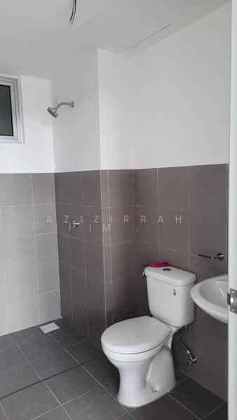 Apartment for Sale at Tangerine Suites - Azizirrahim . - Bathroom - PropertyGuru.com.my
