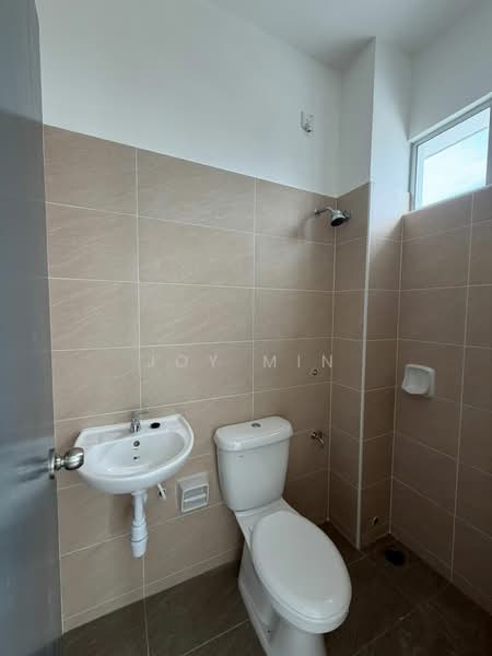 Rumah Teres untuk Dijual di Bandar Dato Onn (Tebrau) - Joy Min - Bathroom - PropertyGuru.com.my