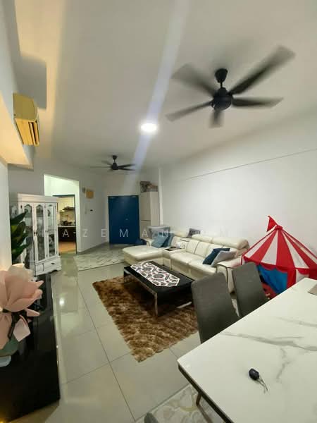 Kondominium untuk Dijual di Villa Wangsamas - Hazeman Omar - Living Room - PropertyGuru.com.my