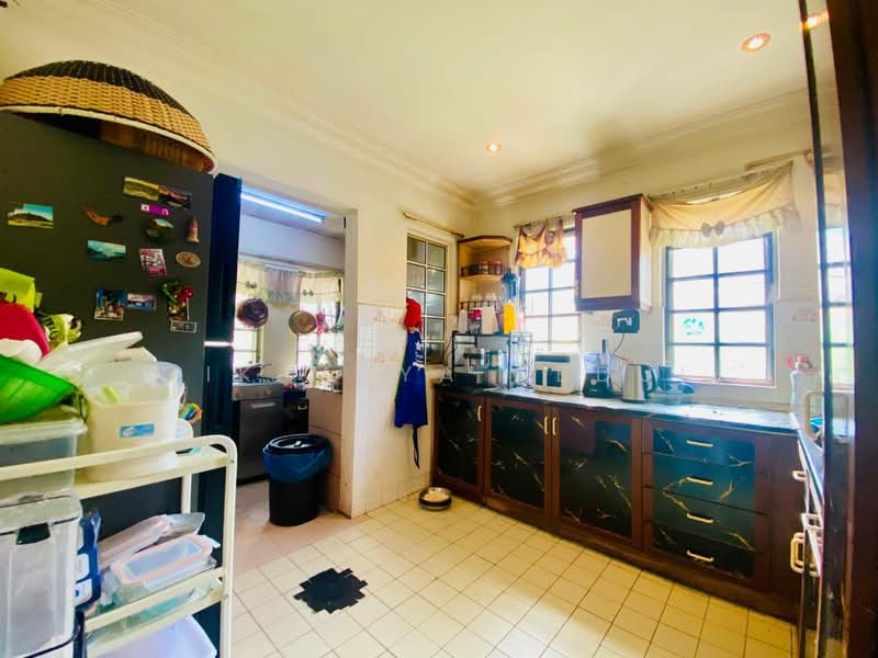 2.5-storey Terraced House for Sale in Setiawangsa (Kuala Lumpur) - Cik Maya Abdul - Kitchen - PropertyGuru.com.my