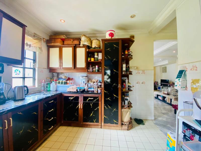 2.5-storey Terraced House for Sale in Setiawangsa (Kuala Lumpur) - Cik Maya Abdul - Kitchen - PropertyGuru.com.my