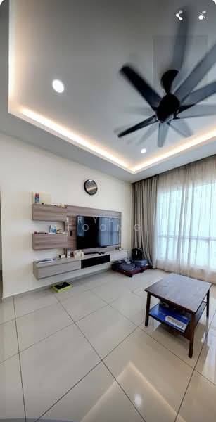 Kondominium untuk Dijual di SummerSkye Residences - Ryan Foong - Living Room - PropertyGuru.com.my