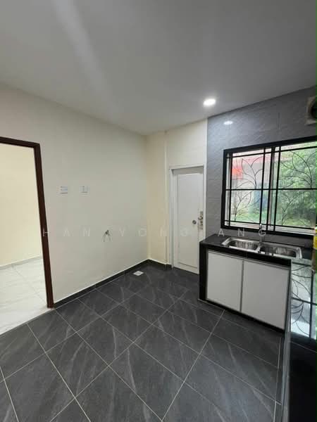 2-storey Terraced House for Sale in Taman Saleng Jaya (Kulai) - Han Yong Ang - Kitchen - PropertyGuru.com.my