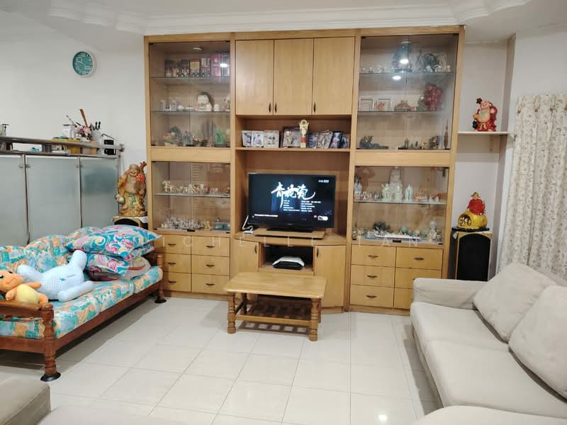 Rumah Teres 2 Tingkat untuk Dijual di Bandar Sungai Long (Selangor) - Michelle Tan - Living Room - PropertyGuru.com.my