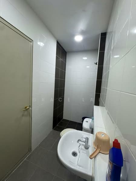 Semi-Detached House for Rent in Telok Panglima Garang (Selangor) - Grace Lai - Bathroom - PropertyGuru.com.my