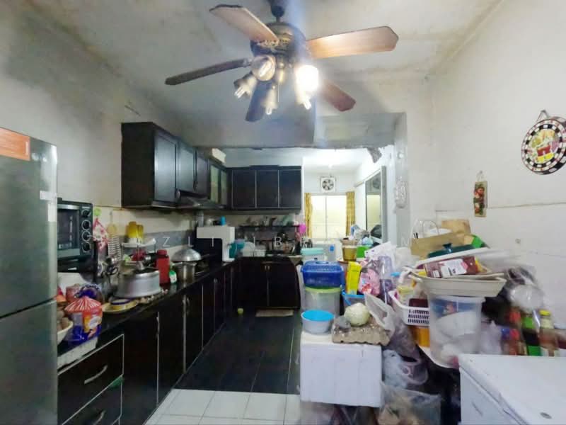 Semi-Detached House for Sale in Taman Putra Perdana (Puchong) - Azli Ibrahim - Kitchen - PropertyGuru.com.my